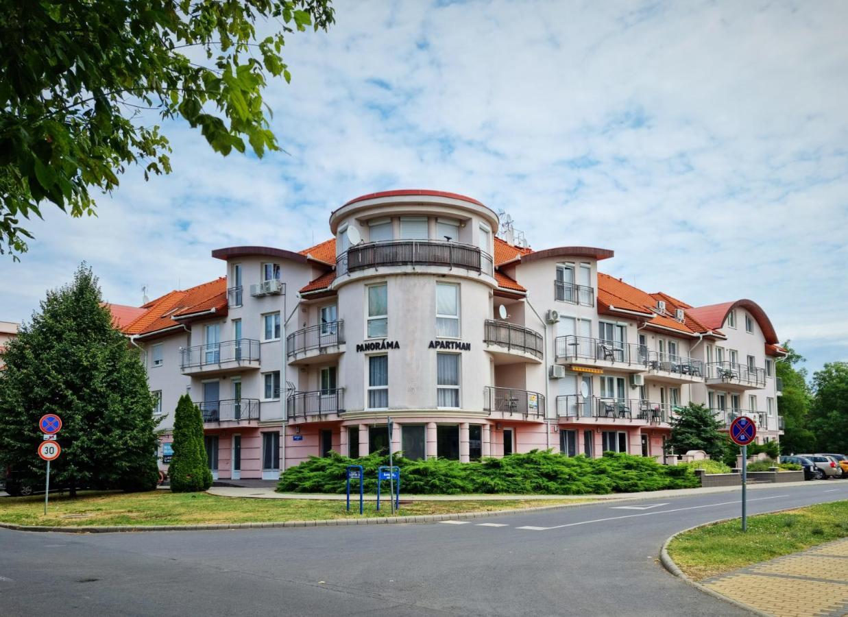 Relax Wellness Apartman Hajdúszoboszló Apartamento Exterior foto